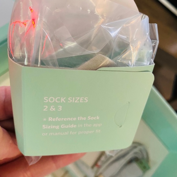 SOLD Owlet Smart Sock 2 - Picture 5 of 8
